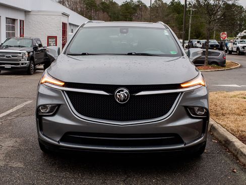 Used 2023 Buick Enclave Essence w/ Experience Buick Package image 2