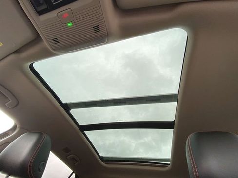 Used 2024 Volkswagen Atlas Peak Edition SEL image 18