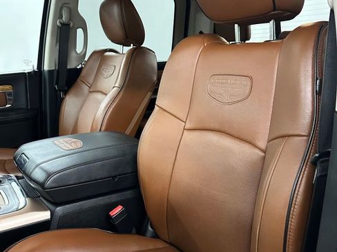 Used 2018 RAM 1500 Laramie Longhorn w/ Convenience Group image 13