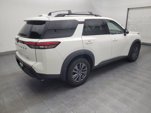 Used 2022 Nissan Pathfinder SV FWD image 10