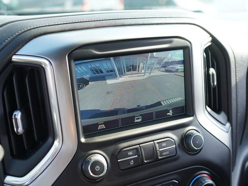 Used 2022 Chevrolet Silverado 2500 LTZ AWD/4WD image 36