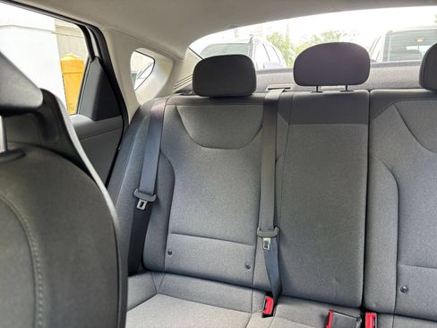 Used 2025 Kia K4 FWD image 40