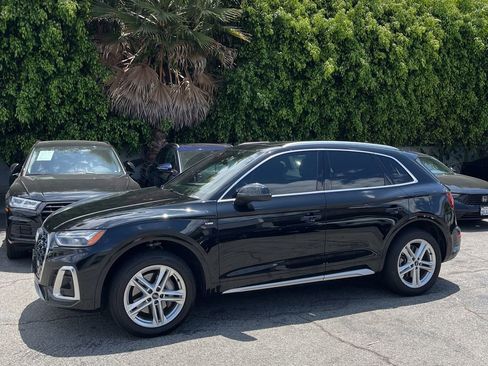 Used 2022 Audi Q5 e Premium w/ Convenience Package AWD/4WD image 3