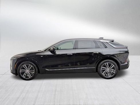 New 2026 Cadillac Lyriq Luxury image 8