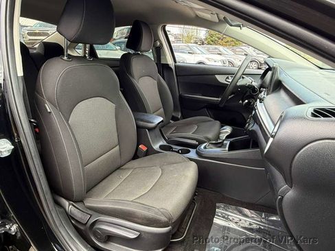 Used 2024 Kia Forte LXS image 17