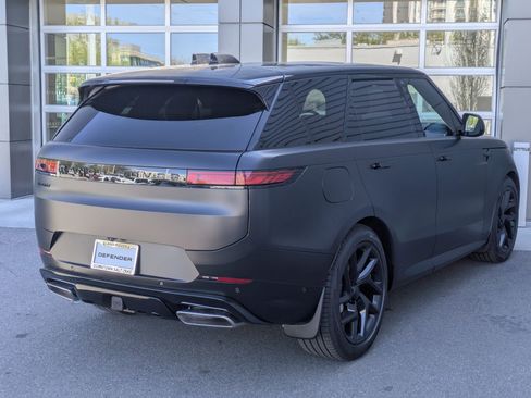 New 2026 Land Rover Range Rover Sport Dynamic SE AWD/4WD image 5