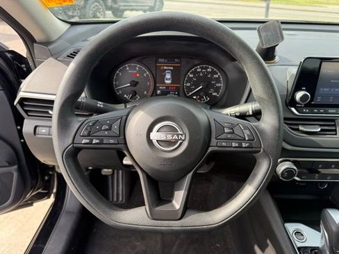 Used 2023 Nissan Altima 2.5 S image 17