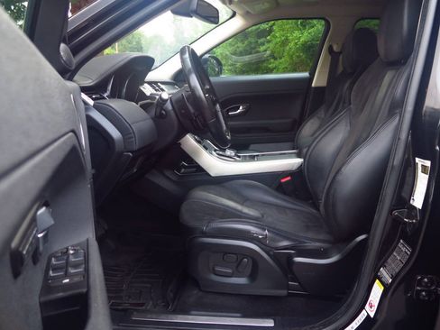 Used 2015 Land Rover Range Rover Evoque Pure AWD/4WD image 11