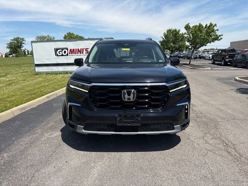 Used 2023 Honda Pilot Elite image 2