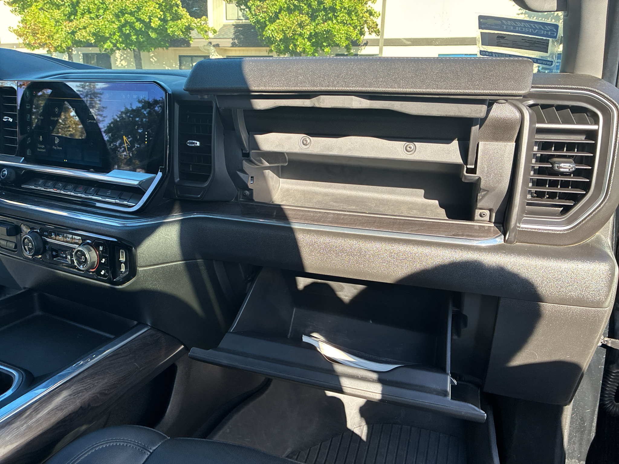 Used 2024 Chevrolet Silverado 2500 LTZ w/ LTZ Plus Package AWD/4WD image 49