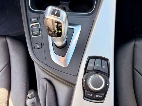 Used 2016 BMW 320i Sedan image 23