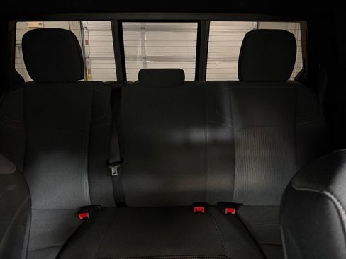 Used 2024 RAM 2500 Tradesman w/ Chrome Appearance Group image 14