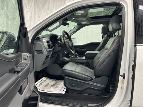 Used 2025 Ford F150 Lariat w/ Equipment Group 501A Mid image 10