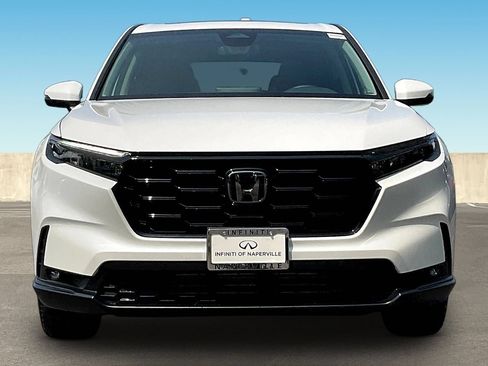 Used 2024 Honda CR-V EX image 2