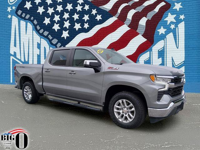 Used 2024 Chevrolet Silverado 1500 LT w/ Z71 Off-Road Package AWD/4WD image 1
