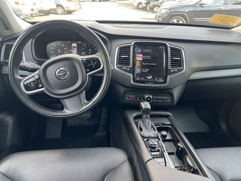 Used 2020 Volvo XC90 T6 Momentum AWD/4WD image 24