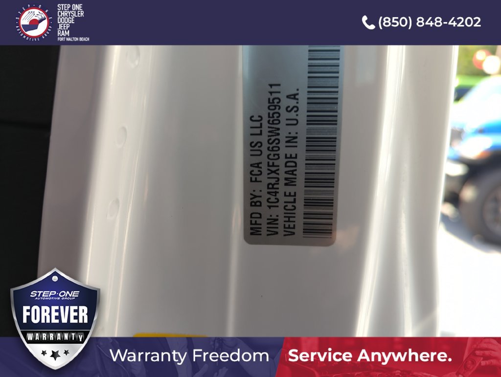Used 2025 Jeep Wrangler Unlimited Rubicon AWD/4WD image 37
