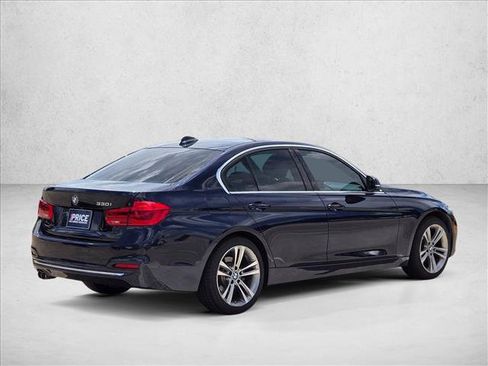 Used 2017 BMW 330i Sedan RWD image 5