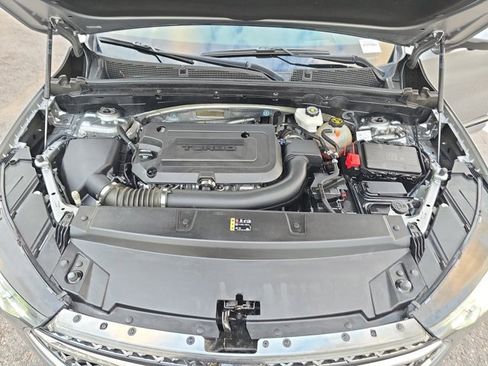 Used 2023 Buick Envision Avenir image 32