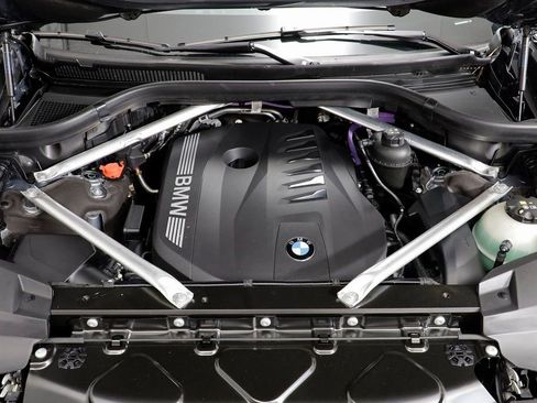 New 2026 BMW X7 xDrive40i w/ Executive Package AWD/4WD image 24