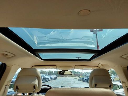 Used 2015 Lincoln MKC AWD w/ Equipment Group 102A Reserve image 9