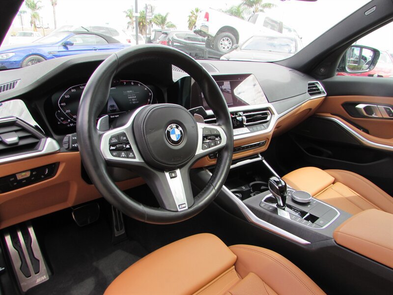 Used 2022 BMW M340i RWD image 9