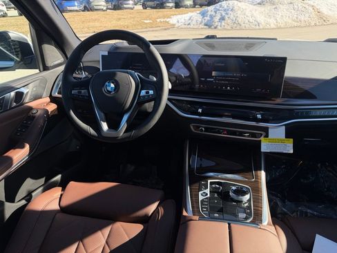 New 2026 BMW X5 xDrive50e image 10
