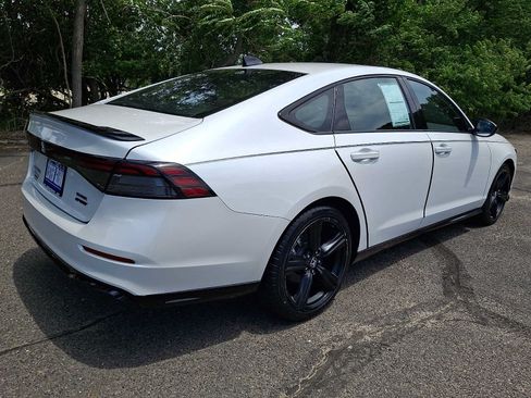 Used 2023 Honda Accord Sport image 6