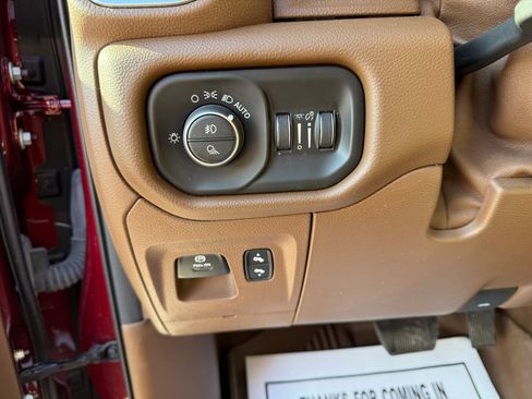 Used 2022 RAM 1500 Laramie AWD/4WD image 20