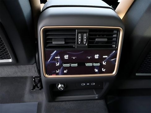 New 2026 Porsche Cayenne Coupe image 21