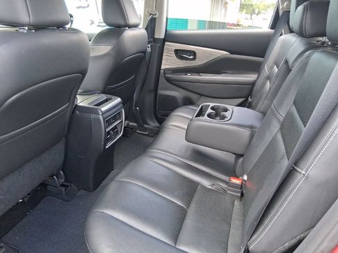 Used 2015 Nissan Murano Platinum w/ Platinum Technology Package FWD image 13