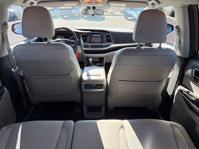 Used 2015 Toyota Highlander Plus AWD/4WD image 8