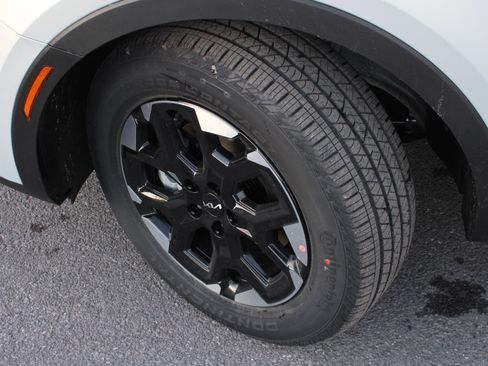 New 2026 Kia Sorento S image 8