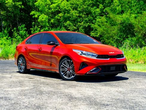 Used 2023 Kia Forte GT w/ GT2 Package FWD image 2