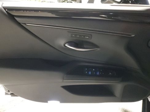 Used 2020 Lexus ES 350 w/ Premium Package image 16