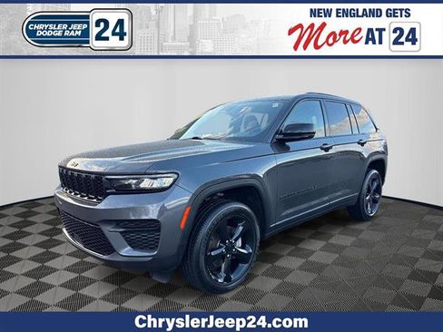 Used 2022 Jeep Grand Cherokee Altitude image 1