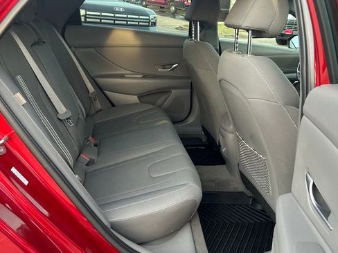 Used 2024 Hyundai Elantra SEL w/ Convenience Package image 22