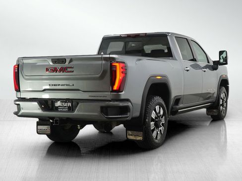 Used 2025 GMC Sierra 2500 Denali w/ Denali Reserve Package AWD/4WD image 5