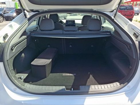 Used 2020 Hyundai Ioniq SE FWD image 28