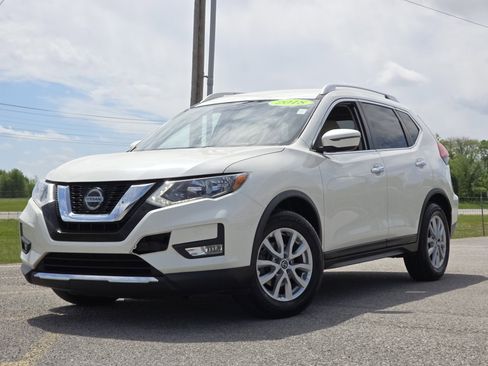 Used 2018 Nissan Rogue SV FWD image 1