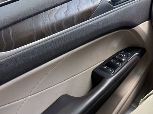 Used 2019 Lincoln MKC Reserve FWD image 8