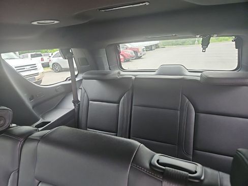 Used 2025 Chevrolet Tahoe LT AWD/4WD image 14