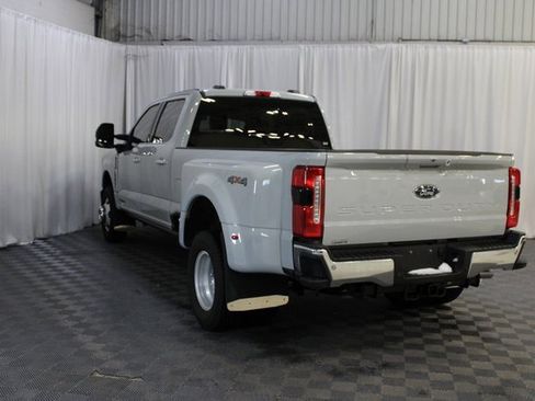 Used 2025 Ford F350 Lariat w/ Lariat Ultimate Package image 4