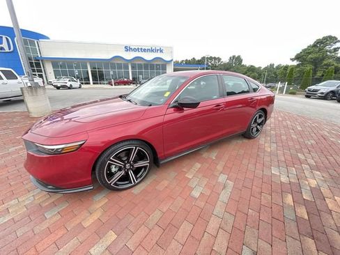Certified 2023 Honda Accord Sport image 31