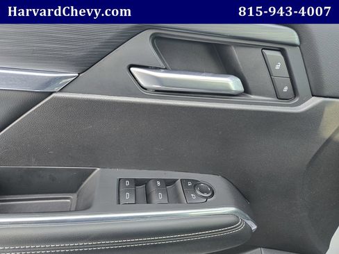 Used 2025 GMC Acadia Elevation image 35