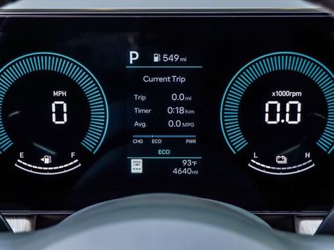Certified 2025 Hyundai Sonata SEL FWD image 35