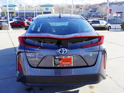 Certified 2022 Toyota Prius Prime LE image 7