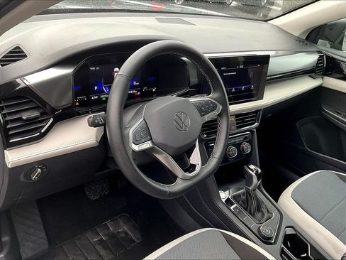 Used 2025 Volkswagen Taos S AWD/4WD image 8