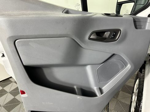 Used 2018 Ford Transit 250 130 Low Roof w/ Exterior Upgrade Package RWD image 20