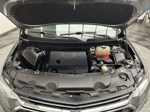 Used 2019 Chevrolet Traverse LT FWD image 28